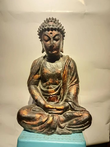 脫胎夾苧釋迦牟尼佛，