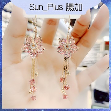 Sun_Plus 台灣現貨 水晶花朵耳環 高級感水晶花朵耳環 新潮韓國東大門超閃輕奢時尚氣質耳環 飾品 耳環 耳飾