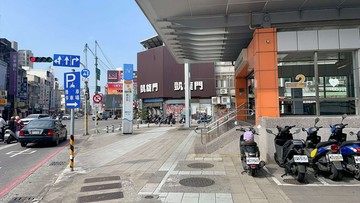 鳳山捷運站/中華商場便宜靜巷透天｜高雄市鳳山區中華街