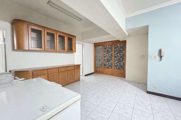 ✨專約✨頂新特區孔鳳商圈88快速道四房平車｜高雄市小港區高鳳路