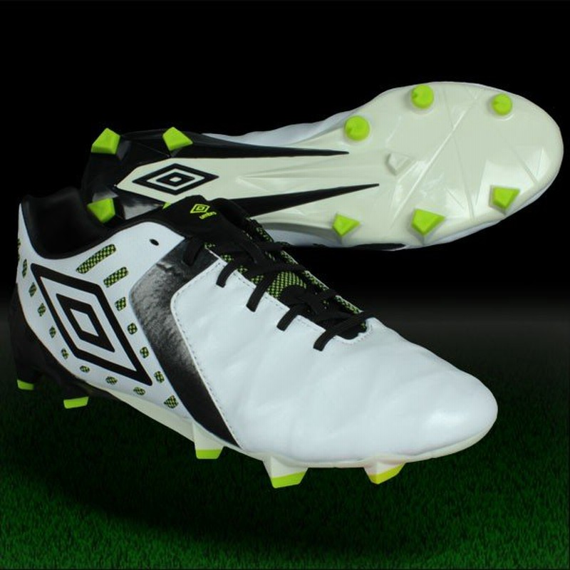 ユーメデューサ 2 プロ Fg ホワイト ブラック Umbro アンブロ サッカースパイクuu2lia01wl 通販 Lineポイント最大0 5 Get Lineショッピング