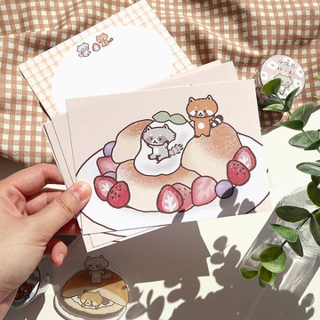 浣熊莓果舒芙蕾明信片