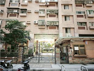 中平佳瑪商圈高樓層-低總價三房車｜新北市新莊區中平路