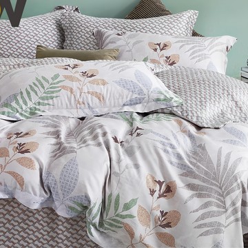 夢之語 40支天絲床包兩用被4件組 枕套 2個 + 薄床包 + 鋪棉兩用被套  美式信封薄枕套45 x 75cm x 2 + 薄床包182 x 188cm + 鋪棉兩用被套182 x 212cm  Queen size  雨霖花草