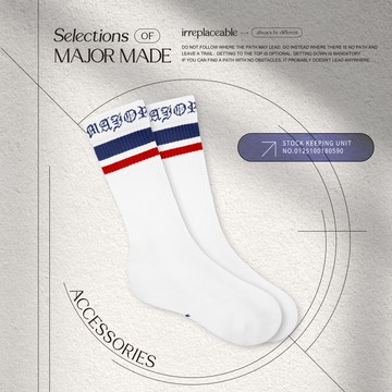 歌德字條紋字母襪