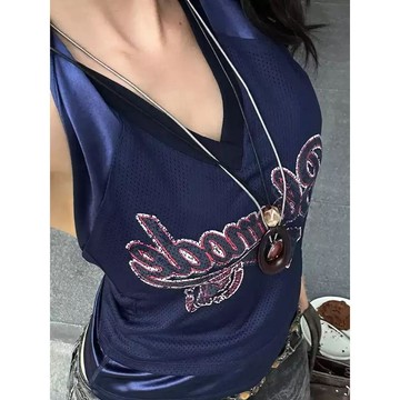 爆款補貨🎉甜酷辣妹字母印花掛脖V領露背上衣女拼接小衆設計感短款背心女QJL7