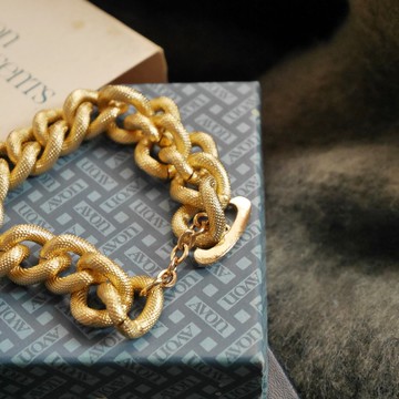 古董AVON金色手鍊 1975 原裝盒  BR291