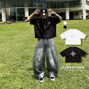 【ALIFE】現+預｜韓系 高品質 BOXY 荊棘 十字 寬短版 短T 2色 實拍 男女款 情侶 韓國 韓系 #362A