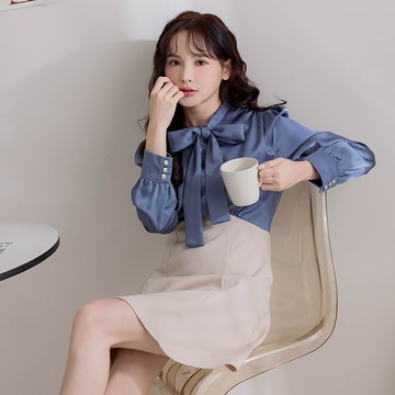 【SALE】HS 優雅緞面收腰短洋裝 午夜藍