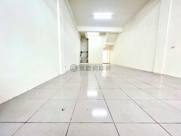 北屯東山商圈透天店住｜台中市北屯區軍和街