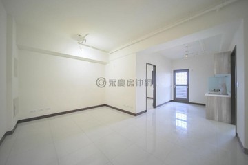 楠梓高大特區|華雄交響曲|高樓層景觀2+1房平車｜高雄市楠梓區援中路