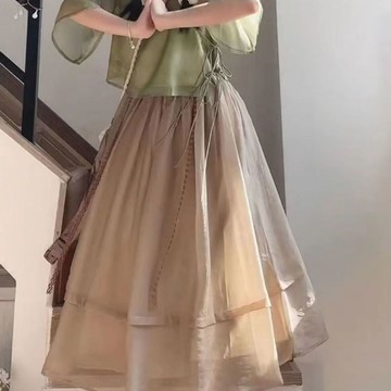 ✨原創改良漢服漢元素日常女裝茶系穿搭套裝中式國風復古改良漢服漢元素 裙子優優