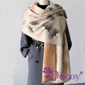 【Decoy】雅致時尚 秋冬樹葉印花百搭披肩圍巾/2色可選