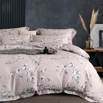 貝淇小舖 60支純天絲 兩用被4件組  被套 + 床罩 + 枕套組  床包152 x 188cm + 被套182 x 212cm + 枕套45 x 72cm  琳沁粉