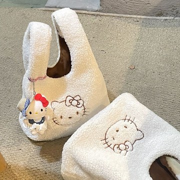 kitty手提包🎀 秋冬新款可愛羊羔毛絨KT手腕包日常大容量便攜通勤收納手拎包餐盒