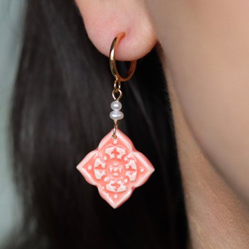 瓷語系列・粉花磚 軟陶耳環 淡水珍珠 14k包金耳針