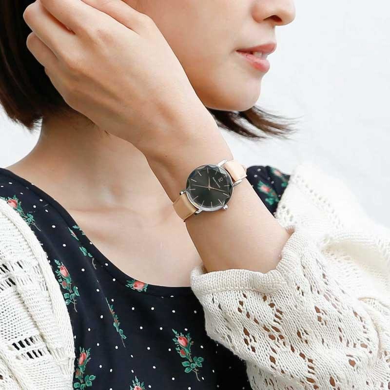 PIERRE LANINIER クォーツ腕時計 馬 A3517 PIERRE LANINIER クォーツ腕時計 馬 A3517
