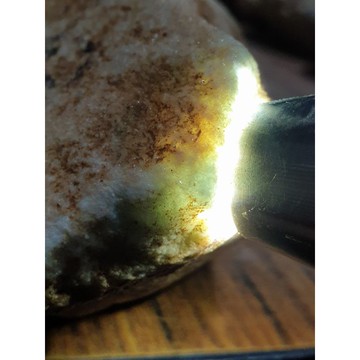 【七彩翡翠】全賭料，大馬砍場口種水料～台灣現貨,800g