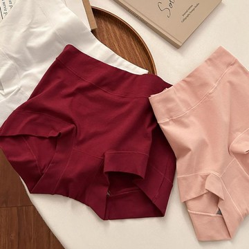 臺灣-出貨🔥 全棉親膚女款平角內褲 中高腰大碼版型 透氣襠片設計 日常穿著微束腰修身四角褲 純棉四角褲 中高腰內褲