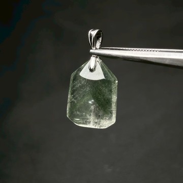 綠幽靈 | 幽靈水晶 千層山 協助整合 招財 天然水晶項鍊 S25AR02-025