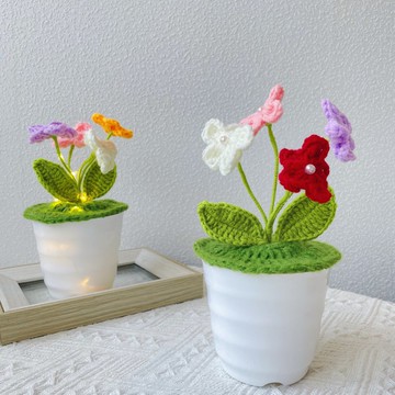 手作鉤織勿忘我盆栽