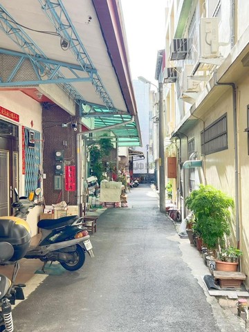 獨家大道中學｜前後臨路｜7米面寬孝親低總價透天｜台中市大肚區仁德路