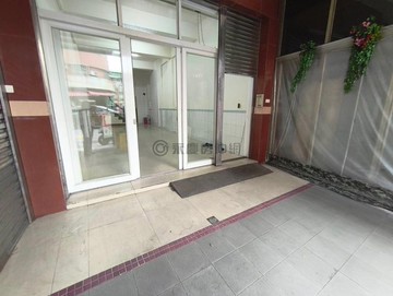 鳳山經武/文山特區商圈臨路收租透天｜高雄市鳳山區經武路
