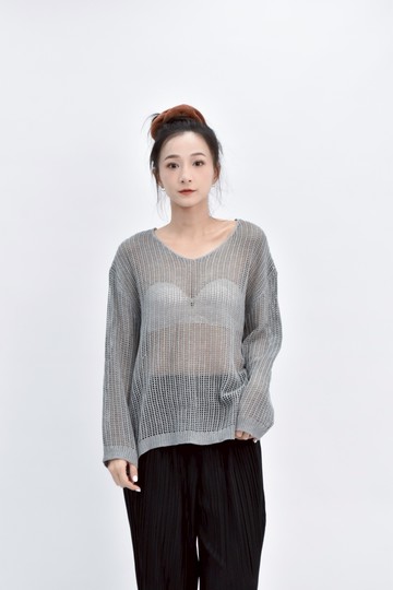 (F) 質感針織鏤空灰色長袖上衣