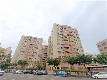 成大學廬大四房平車框金好宅｜台南市東區東寧路