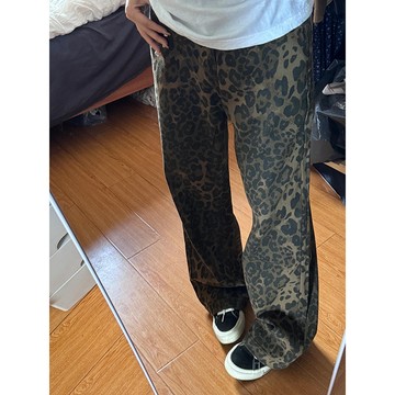【林木木】豹紋牛仔長褲 美式復古 直筒牛仔長褲 設計感 彈力牛仔褲 寬褲女 休閒褲 闊腿牛仔褲