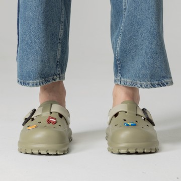 moz瑞典 駝鹿 小方糖 方扣 防水 洞洞鞋 拖鞋 涼鞋 (墨綠) 男女同款 版型偏小