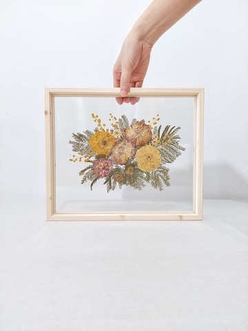 客製化/ 原木相框: 含羞草 Mimosa | 小牡丹 ranunculus/ 12吋