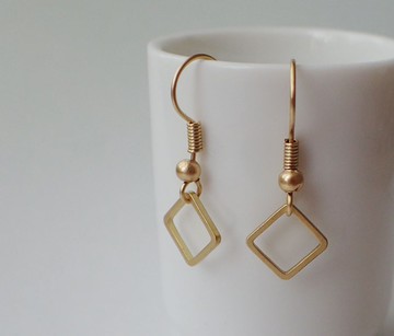 簡約款 黃銅 菱形 耳勾 耳環 (一對)