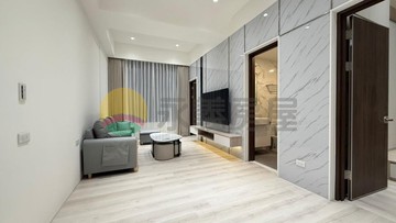 何凌萱✅佳麗堡-極美裝潢露台戶3房車✅｜桃園市桃園區春日路