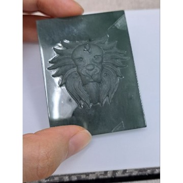 逸品軒~天然翡翠A貨-Z5940-瓜料星座牌獅子座墜子長60.2mm寬45.2mm厚9mm
