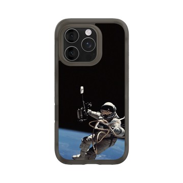 iPhone 16 Pro AirX 本質黑 - NASA - Astronaut Schweickart On The Lunar Module