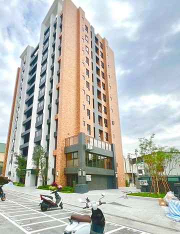 信實邸家｜威富十二淳｜中山麥當勞全新兩房車.｜台中市太平區宜欣一街