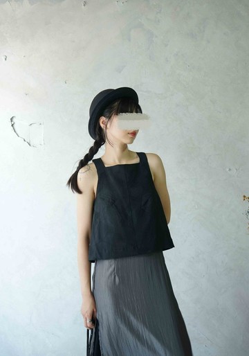 Re;style和服改製-絹料立體幾何緹花黑色背心-寬肩帶/細肩帶
