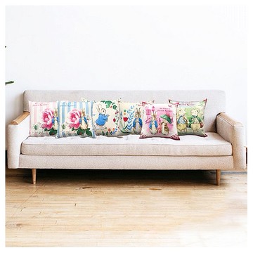 《任選2入》Peter Rabbit 比得兔~抱枕(1入) 款式可選