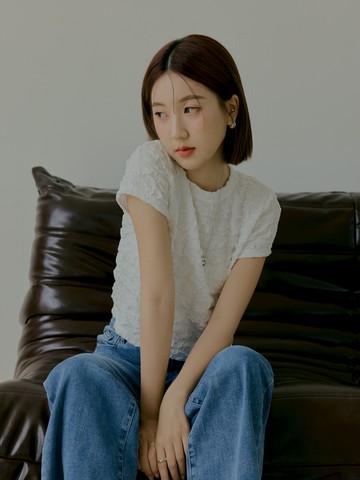 立體泡泡壓紋短T