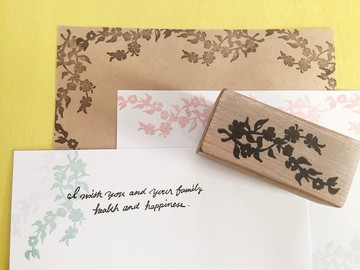 隨風搖曳的小花印