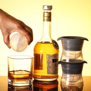 硅膠冰球模具威士忌制冰盒帶蓋冰格球形模具凍冰球神器冰塊制冰機