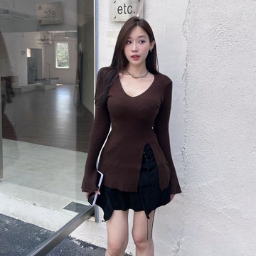 【費爾島日記】DOMISS秋冬V領喇叭袖針織上衣-3色 氣質上衣 喇叭袖針織上衣(現貨)