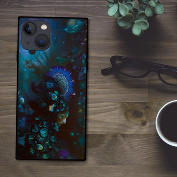 神秘宇宙般的深海，優雅美麗的人魚與孔雀細胞圖騰 方形手機殼【強化玻璃處理】支援iPhone16