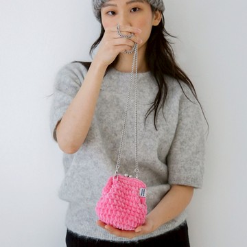 1月中旬出貨 [Dancing Grandma] 獨家｜韓國小眾品牌｜生日禮物｜情人節禮物｜交換禮物｜感謝禮｜打氣禮｜閨蜜禮｜紀念禮｜斜背鏈包（boggle-soft pink）