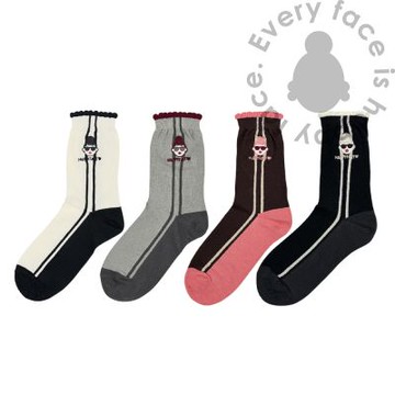 日本京都品牌 HAPPYFACE EMMA小花邊運動中高筒襪 (HE0207)