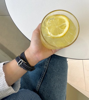 日式頂級丹寧錶帶，適用於 Galaxy Watch 8、Apple Watch 11 的單圈與雙圈款式