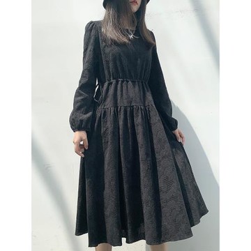 嶼白 小黑裙法式赫本氣質抽繩收腰顯瘦長袖日系小眾a字連衣裙春秋