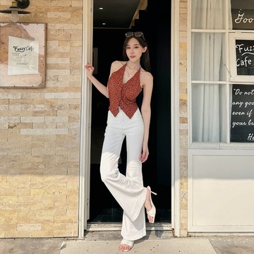 【腿長神器】DOMISS高磅數高腰微喇叭牛仔褲-2色 版型超正！顯瘦長褲 百搭 顯腿長(現貨)