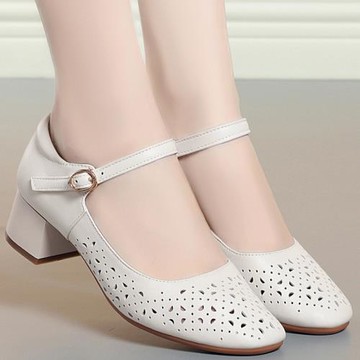 夏季舞鞋女2025新款廣場舞真皮鏤空透氣軟底軟皮舞蹈鞋外穿跳舞鞋